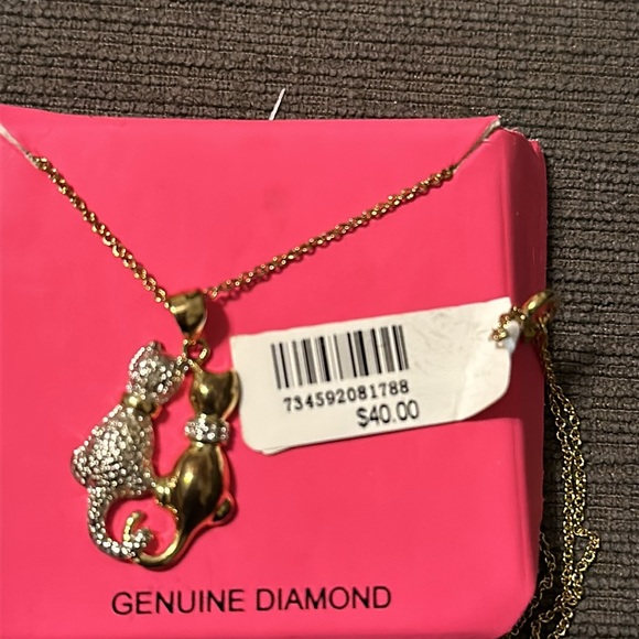 Two Cats Necklace with 18inch gold color chain - Picture 8 of 10